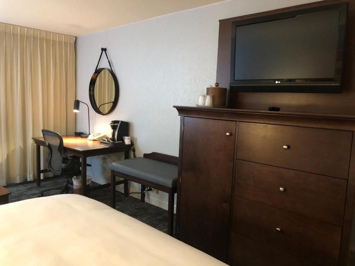 Crowne Plaza Chicago-Northbrook By Ihg Hotel Ngoại thất bức ảnh